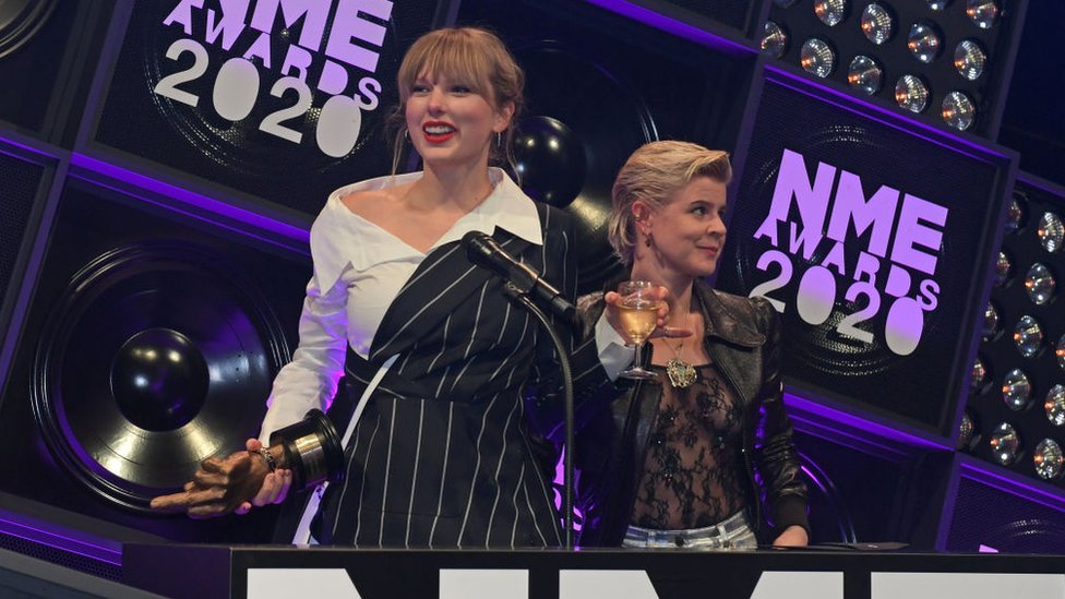Тейлор Свифт на церемонии вручения наград NME