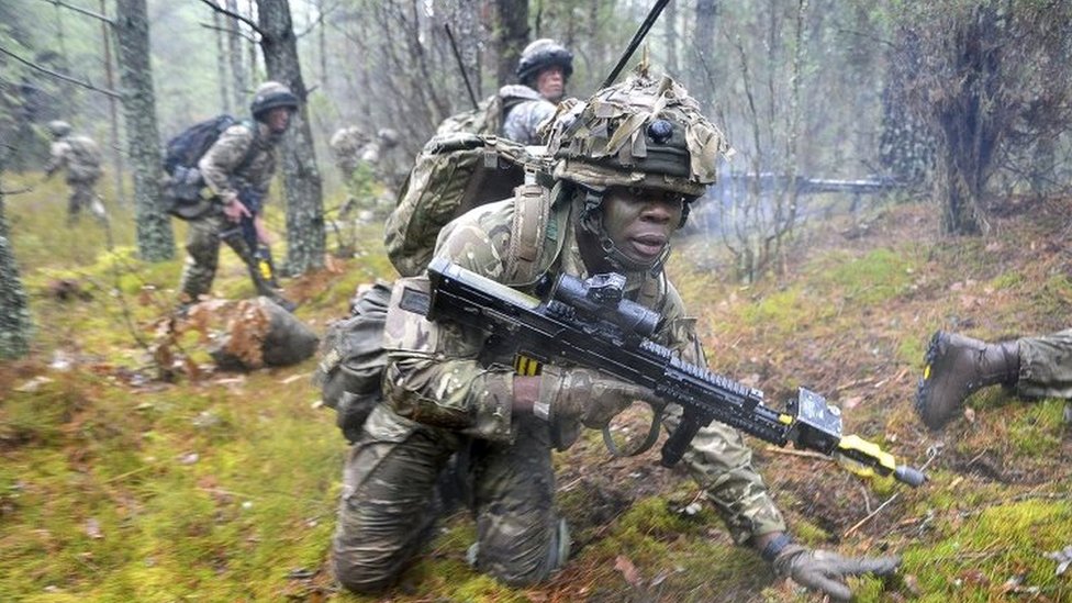 Британские, литовские и канадские войска репетируют совместные операции НАТО «Железный меч» (26 октября 2016 г.)