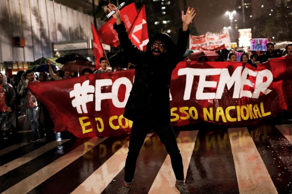 Protestas exigiendo la salida de Temer se registran en Brasil desde que estalló el escándalo, como esta en Sao Paulo. Protesta contra Temer en Sao Paulo