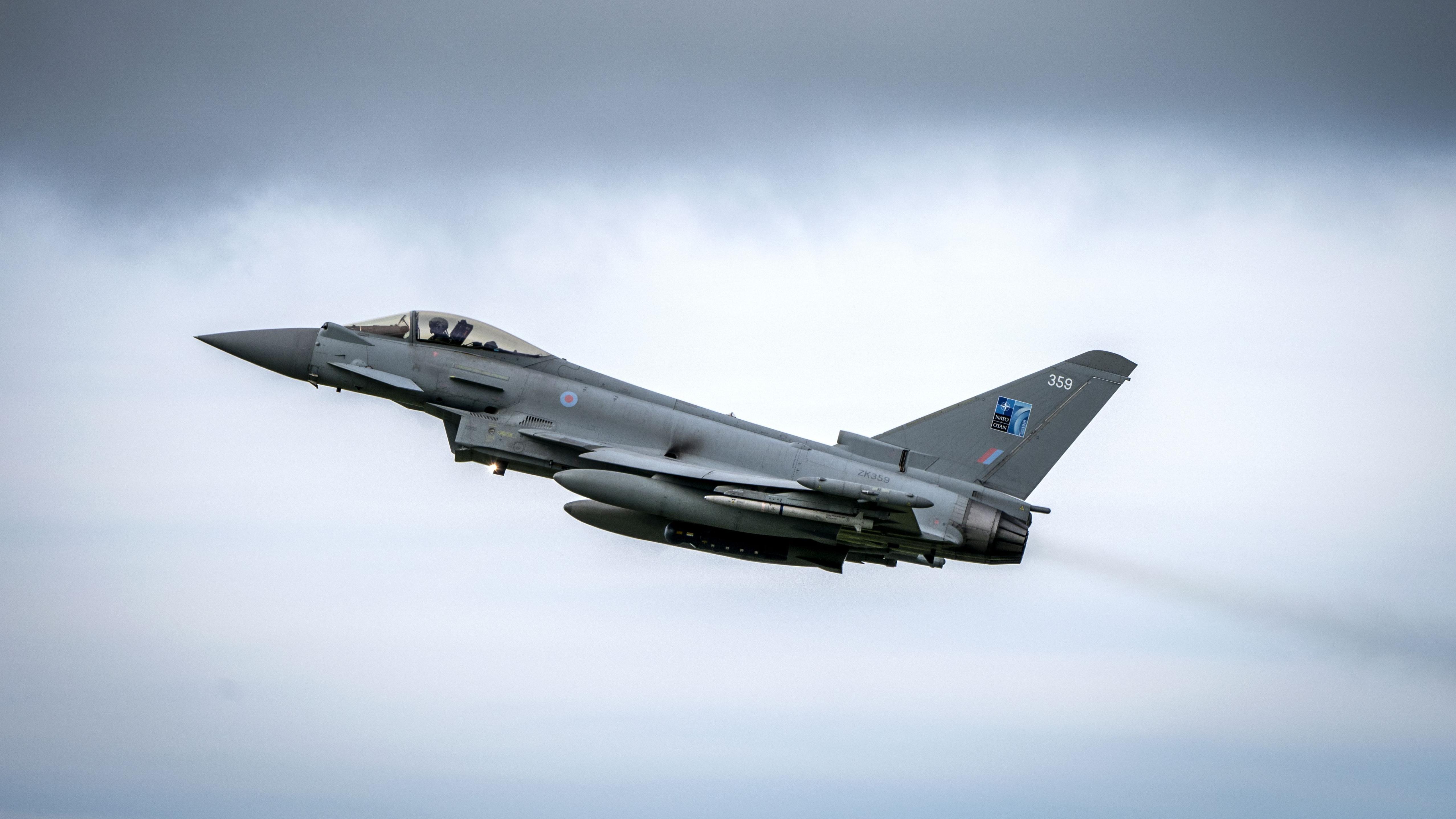 The curious case of the British jet stuck in India