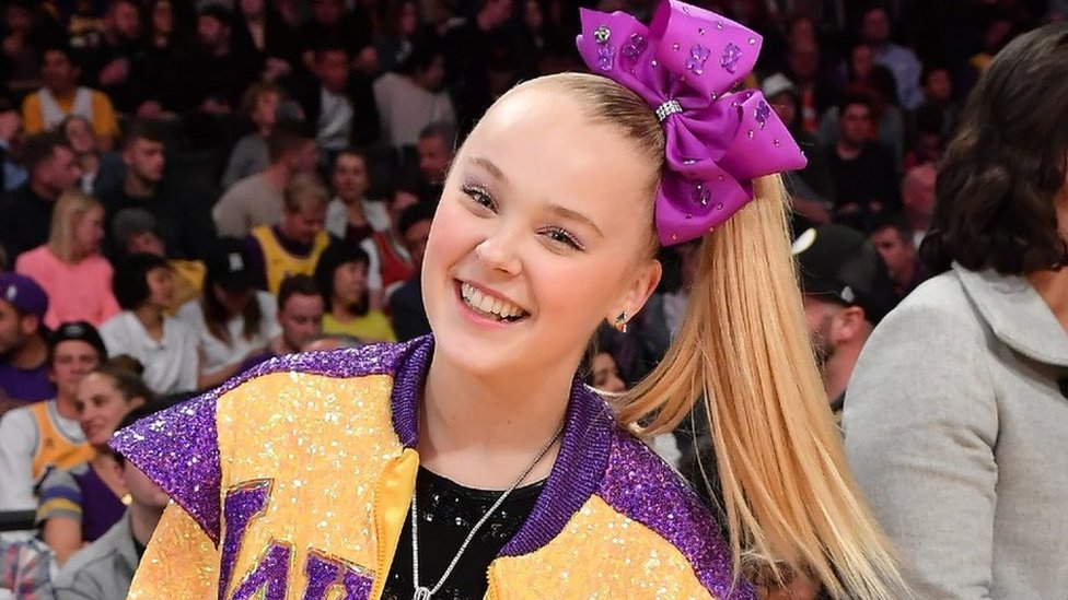 Jojo Siwa Porn Tubes - JoJo Siwa: YouTube star 'never been this happy' after coming out - BBC News