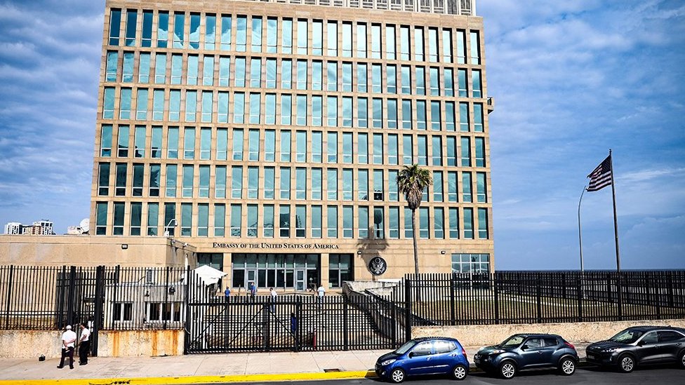 Embaixada americana em Havana, em registro fotográfico de maio de 2021