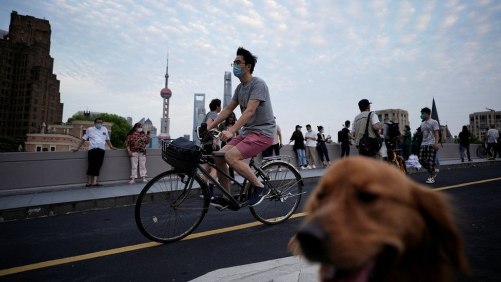 大多數人將被允許在中國最大的城市周圍自由活動。