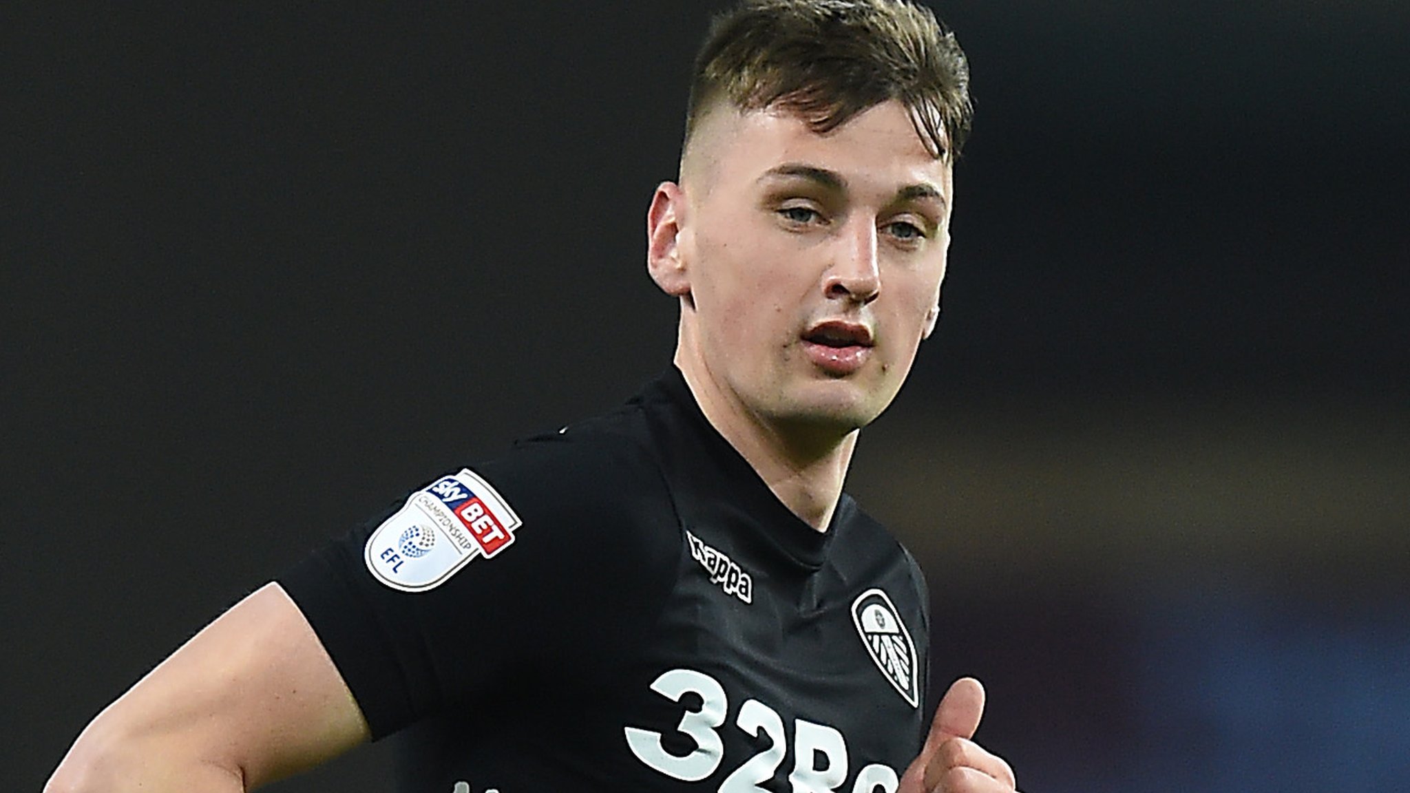 Paudie O'Connor: Leeds United defender joins Blackpool on season-long loan - BBC Sport