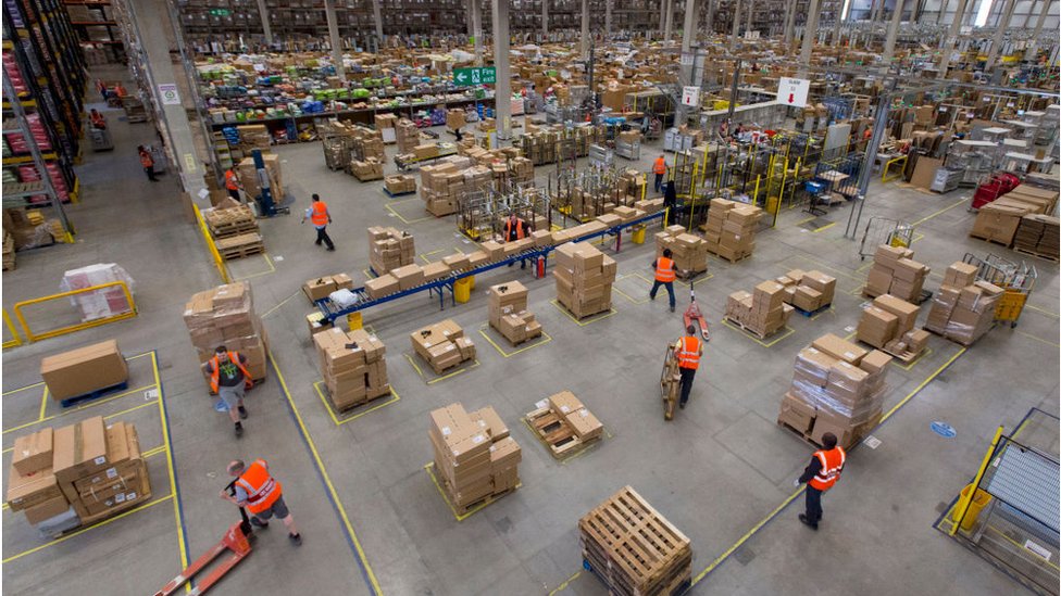 Amazon Warehouse Accidents Total 440 Bbc News