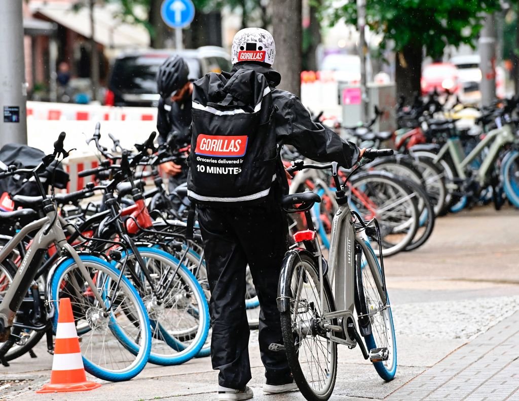 Berlin merkezli Gorillas hızlı büyümeden sonra yeniden yapılanma dönemine giriyor