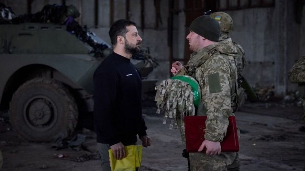 Зеленский: Украина откладывает наступление из-за нехватки боеприпасов и танков
