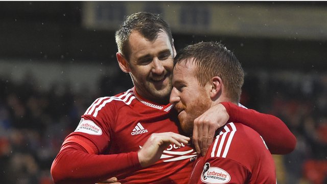Aberdeen forwards Niall McGinn and Adam Rooney