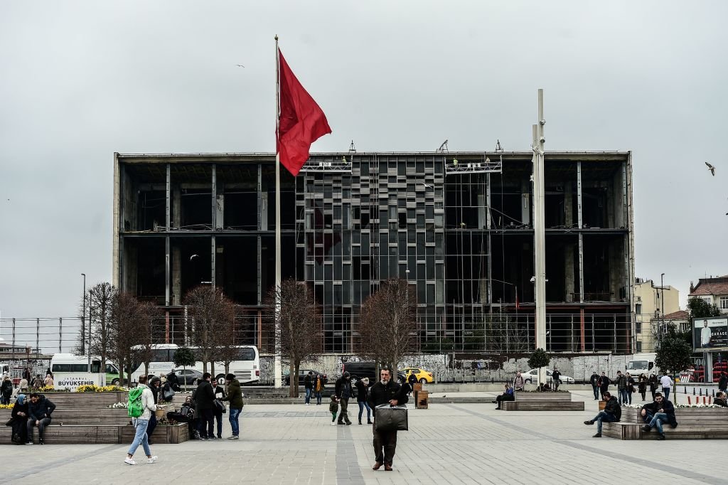 Mart 2018'de yeniden yapılmak üzere yıkılan yapı için Cumhurbaşkanı Recep Tayyip Erdoğan 