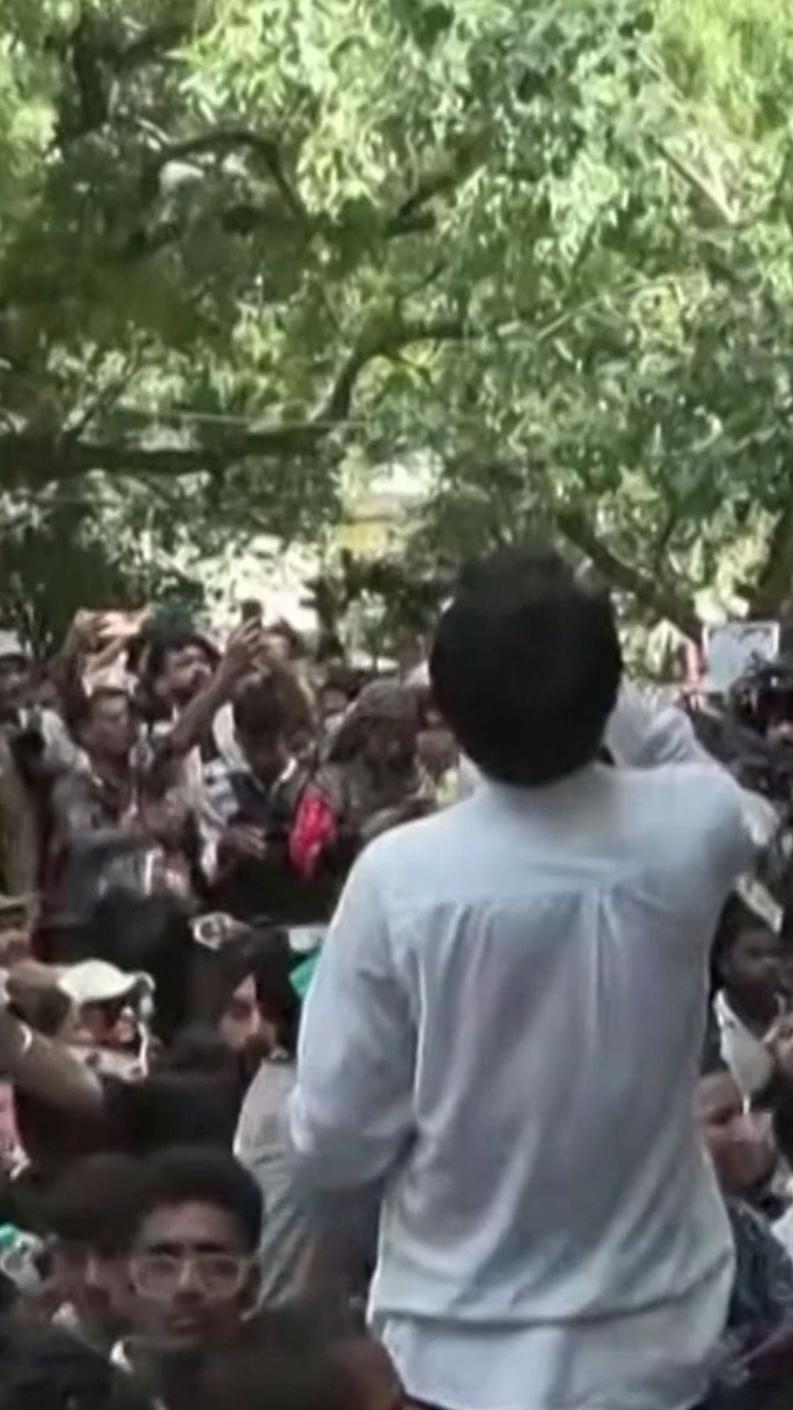 کیا کاکروچ جنتا پارٹی کے احتجاج کو عوامی حمایت حاصل ہو رہی ہے؟