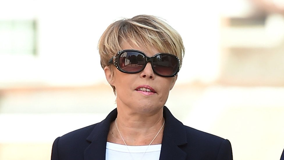 La pareja dijo que había tenido sexo al aire libre para reforzar la autoestima de Julie Wadsworth. Julie Wadsworth