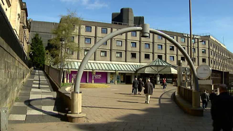 Нынешний Сент-Джеймс-центр - одно из наименее любимых зданий в Эдинбурге