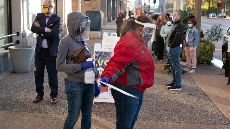 polling station in Missouri Oct 30