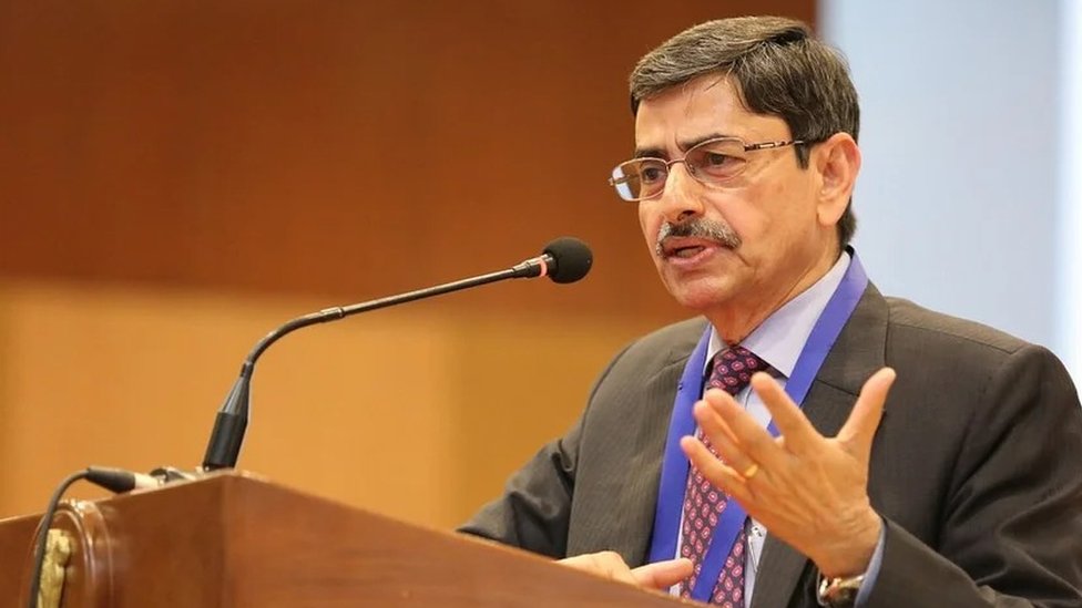 மு.க.ஸ்டாலினின் திராவிட மாடலுடன் டார்வினிய மாடல் ஒப்பீடா? தமிழக ஆளுநர் ரவி சிறப்புப் பேட்டி - BBC News தமிழ்