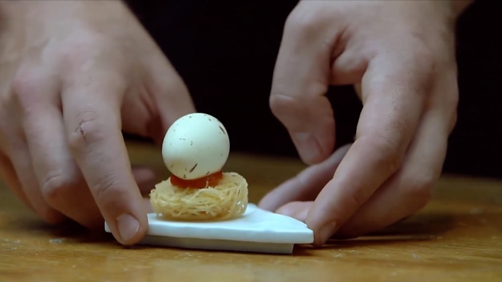 'Food porn star' Indian chef gives fine dining a twist
