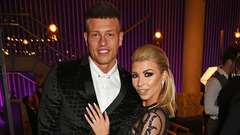 Love Island Alex And Olivia