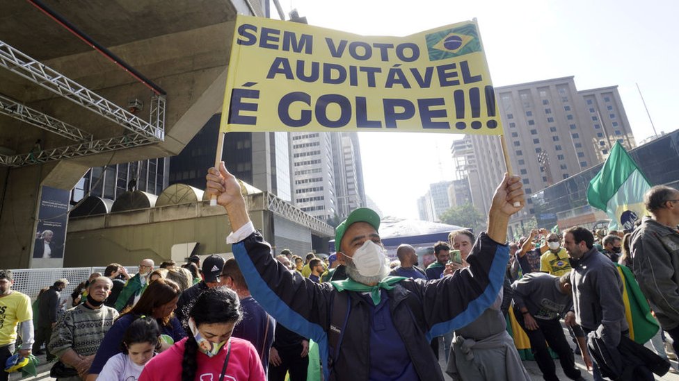 Manifestantes em protesto de apoio ao presidente Jair Bolsonaro e pelo voto impresso. São Paulo, agosto de 2021