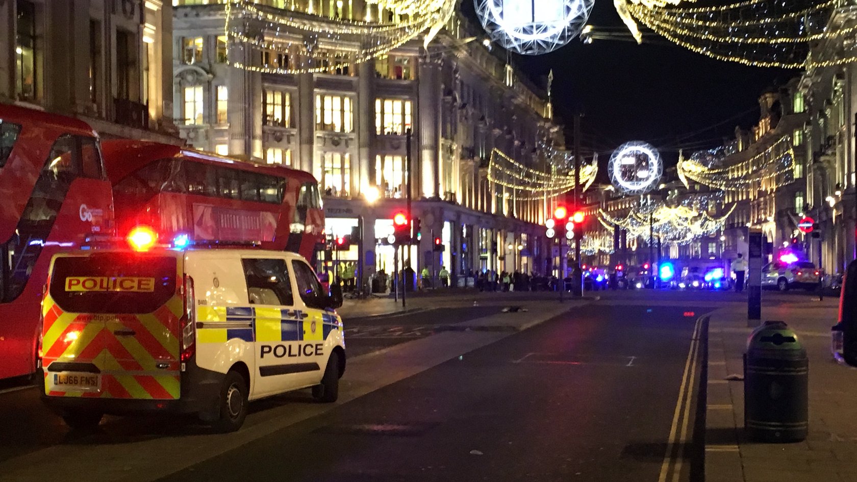 Станция метро Оксфорд Серкус. Станции на Oxford Street.