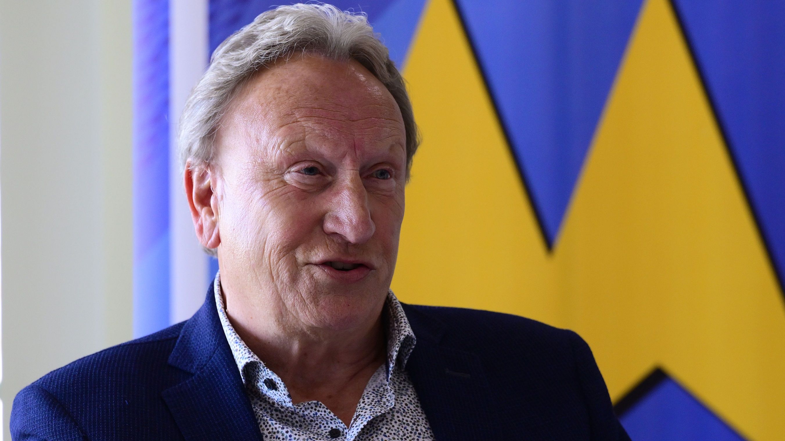 How Torquay United persuaded Neil Warnock out of retirement - BBC Sport