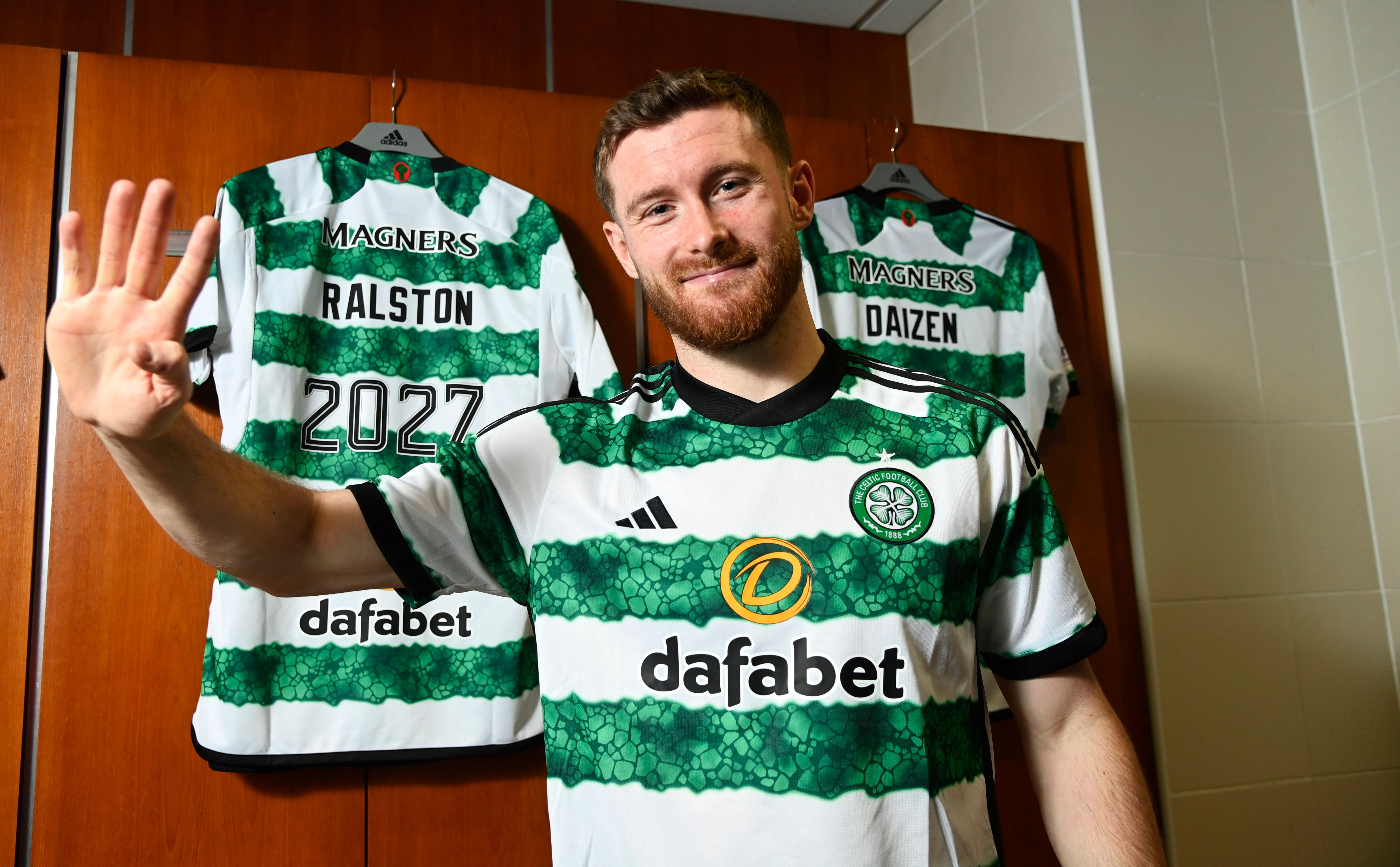 Celtic FC 2021/22 Goalkeeper Third Kit - Football Shirt Culture