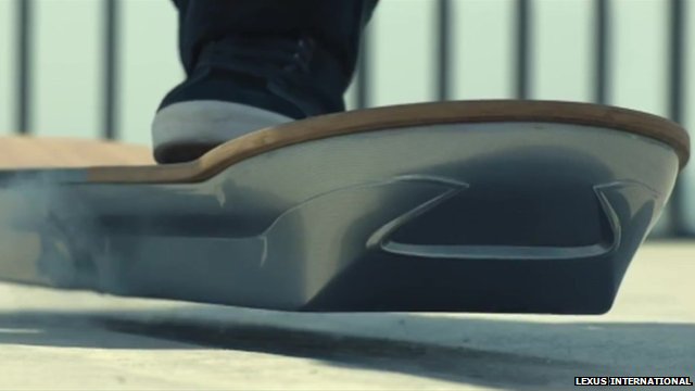 Skygge Aubergine padle Levitating magnetic hoverboard unveiled - BBC News