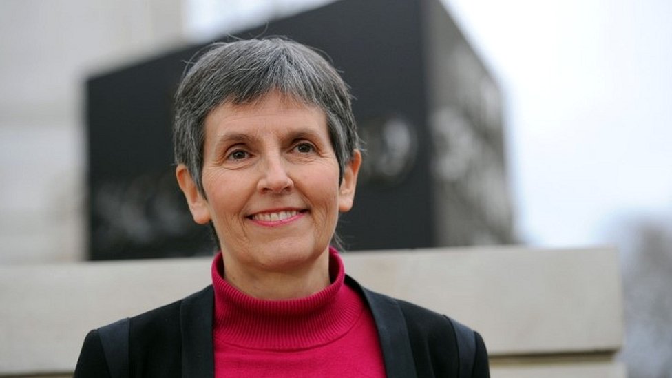 Met Commissioner Cressida Dick to receive reduced salary BBC News