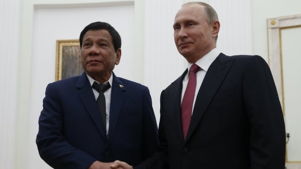 Президент Филиппин Родриго Дутерте (слева) и президент России Владимир Путин в Москве. Фото: 23 мая 2017 г.