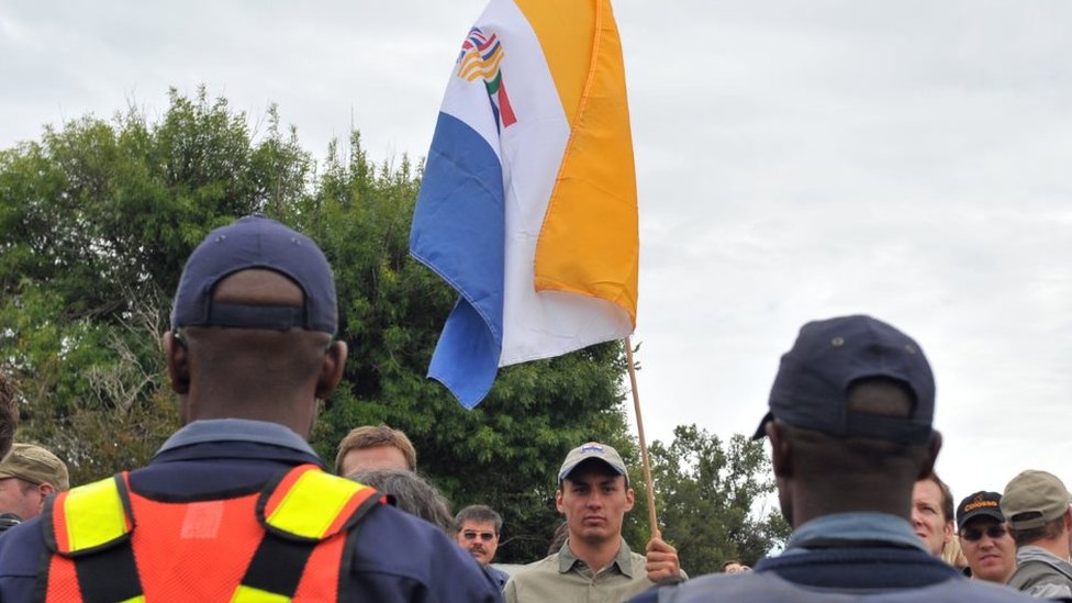 Flag of South Africa if the Afrikaner Weerstandsbeweging took over