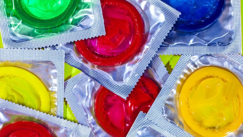 Condones en diversidad de colores