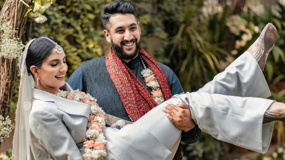 Keerthi Pandian and Ashok Selvan Elegantly Marry In A Matching Ivory Saree  And Ethnic Mundu