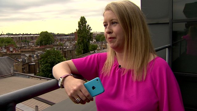 How to avoid being 'cyber-flashed' - BBC News