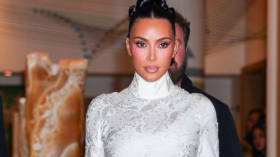kim kardashian melanotan Kim Kardashian: Nasa hits back at reality star's moon landing conspiracy