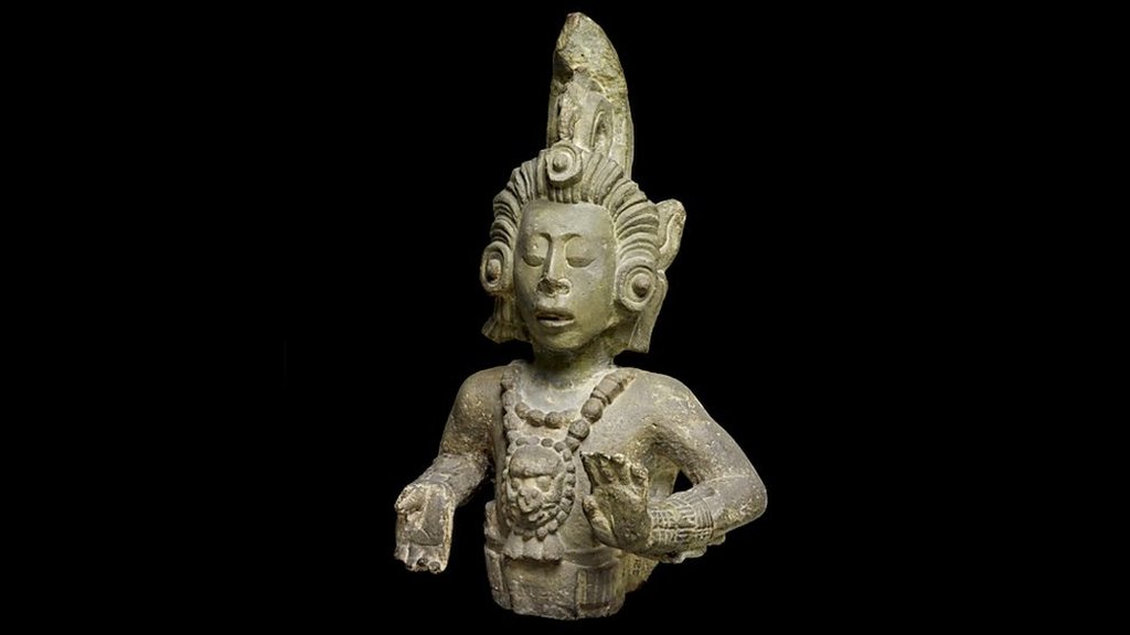 Estatua Maya del Dios del Maíz