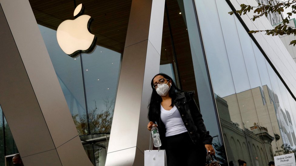 Apple çip krizine rağmen satışlarını artırdı