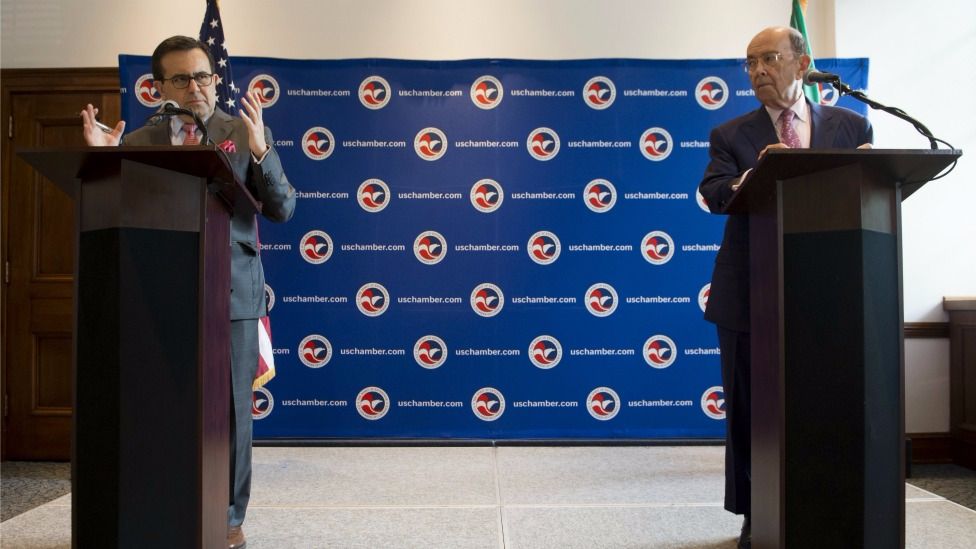 Los secretarios Wilbur Ross, de EE.UU. e Ildefonso Guajardo,de México, anunciaron el acuerdo. Los secretarios Wilbur Ross, de EE.UU. e Ildefonso Guajardo,de México, anunciaron el acuerdo.