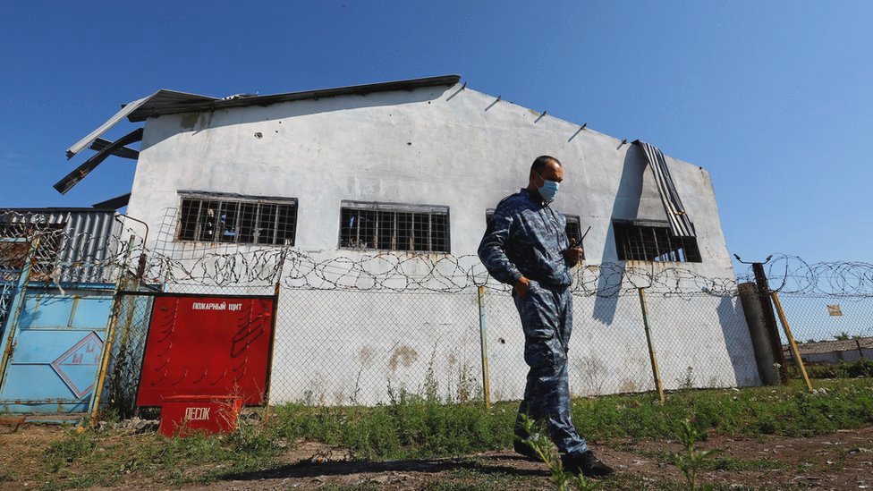 Ukraine demands Red Cross visits notorious prison