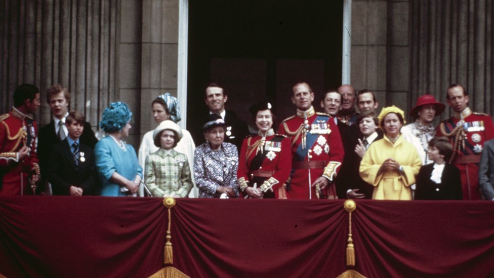 ظهرت العائلة المالكة بأكملها في اليوبيل الفضي للملكة في عام 1977