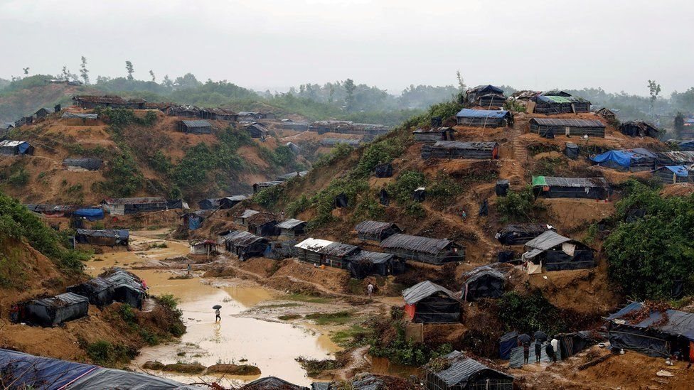تضم مخيمات اللاجئين في بنغلاديش مليون لاجئ من الروهينجا الذين فروا من العنف في ميانمار