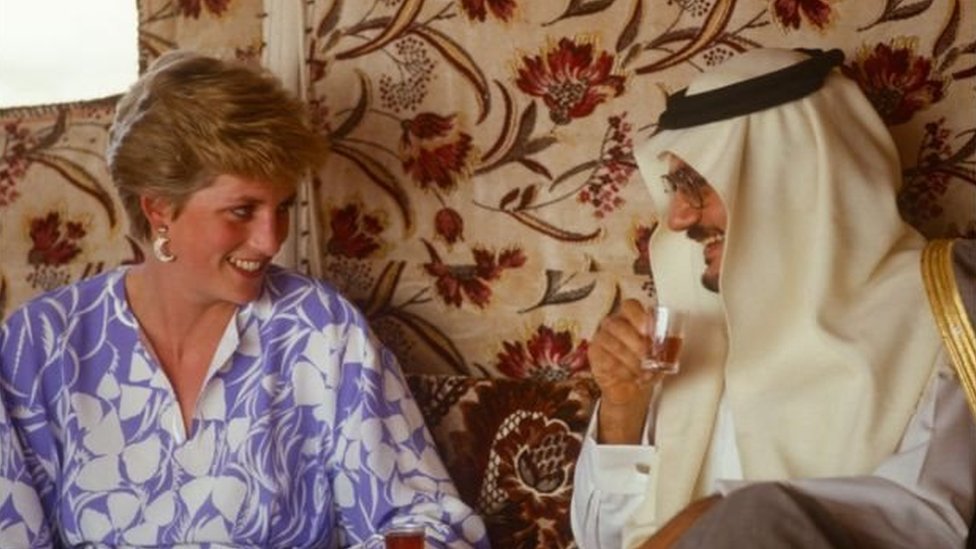الأميرة ديانا حضرت نزهة في منطقة صحراوية قريبة من الرياض خلال رحلتها
