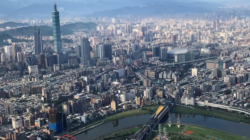 Pemandangan Taiwan dari pesawat, 19 Agustus 2019