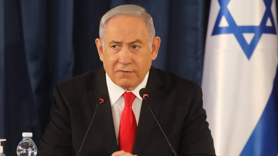 Премьер-министр Израиля Биньямин Нетаньяху председательствует на еженедельном заседании кабинета министров в Иерусалиме 7 июня 2020 г.