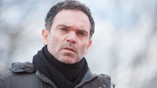 Yann Moix, dalam wawancara dengan majalah terbitan Prancis, Marie Claire, menganggap perempuan pada usia itu