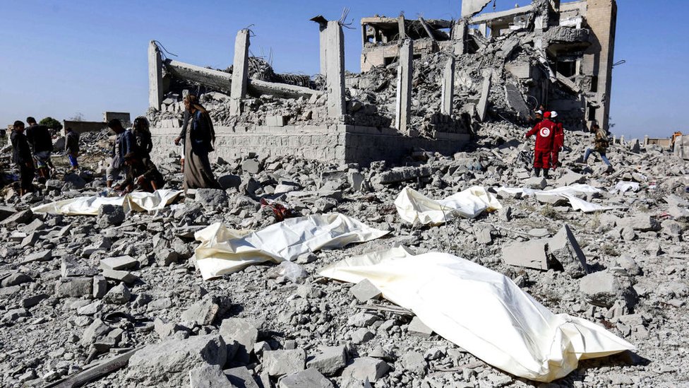 Bombardeo con víctimas en Yemen.
