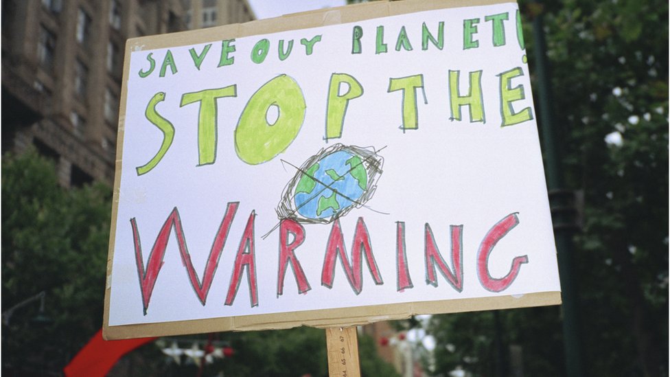 School Strike 4 Climate: Thousands join Australia protest