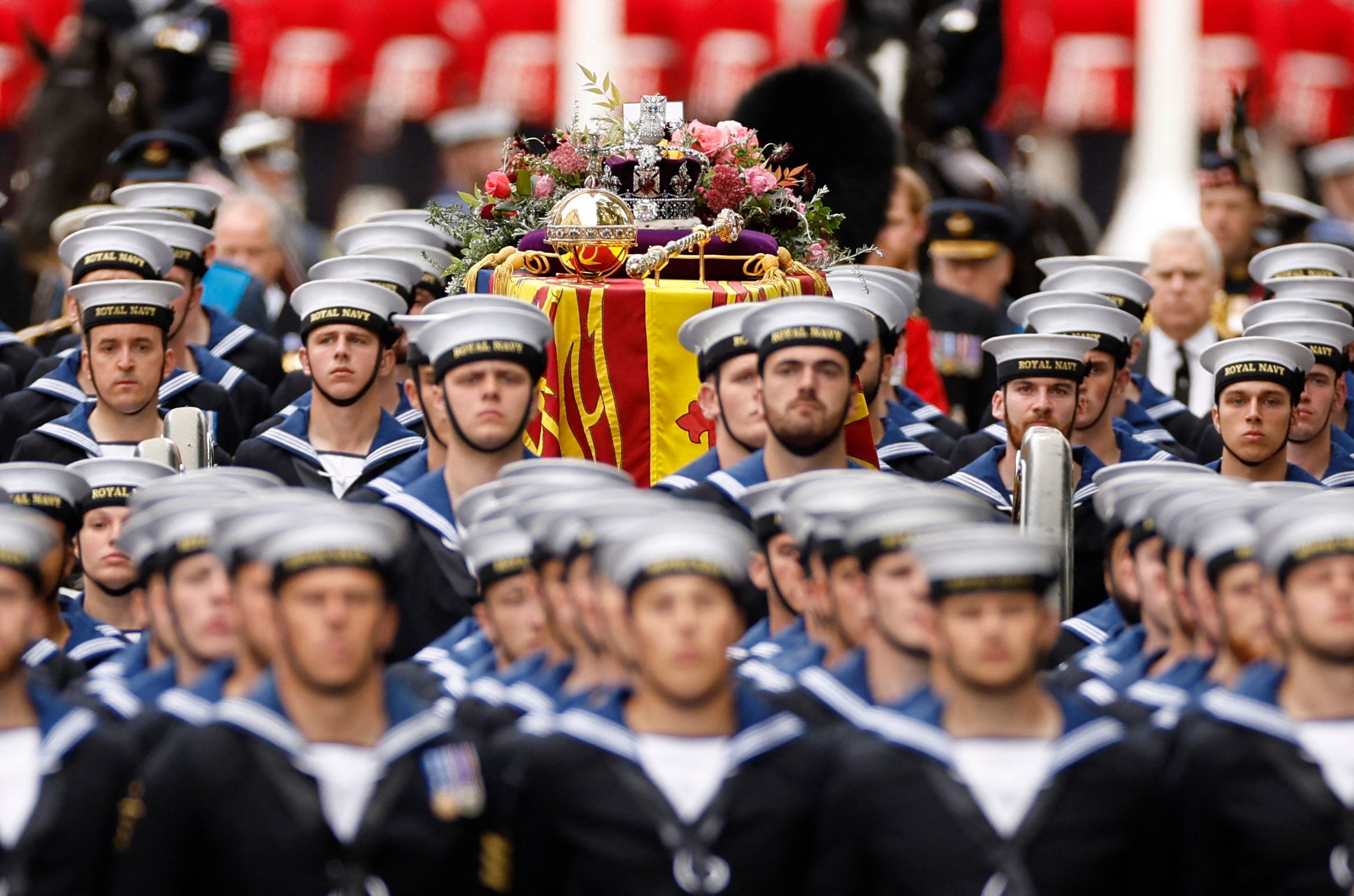 The Queen's coffin being carried to Westminster Abbey 