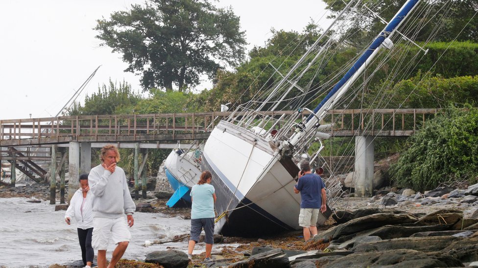 Storm Henri makes landfall at Rhode Island