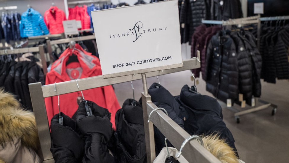 La firma de Ivanka comenzó en 2007 con una línea de joyería, antes de dar el salto al mercado de ropa y otros complementos. Ropa de Ivanka Trump