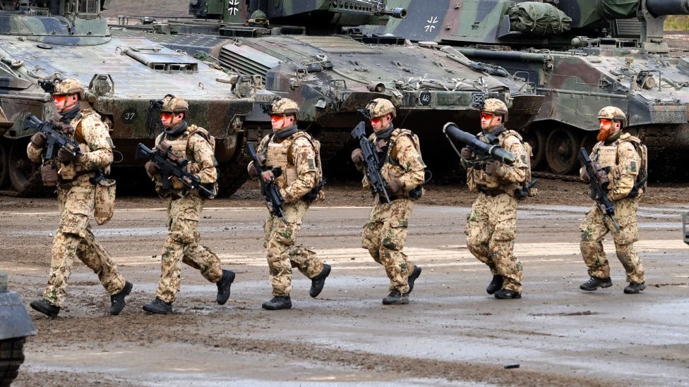 Por qué Alemania, la gran potencia europea, tiene un ejército cuyo  armamento es una "catástrofe" - BBC News Mundo
