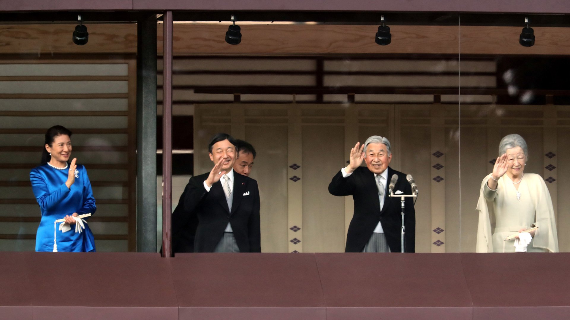 Los problemas de salud por los que atraviesa Akihito lo obligaron a delegar su cargo en su hijo mayor, el príncipe Naruhito.