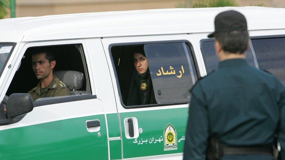 Patrulla de policía iraní